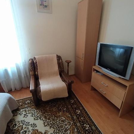 Ferienwohnung Lviv Rest Zelena Exterior foto