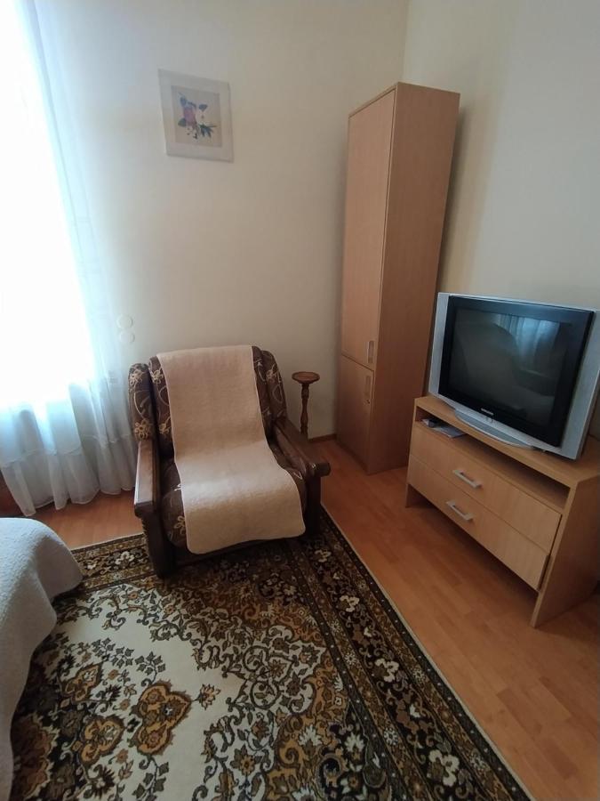 Ferienwohnung Lviv Rest Zelena Exterior foto